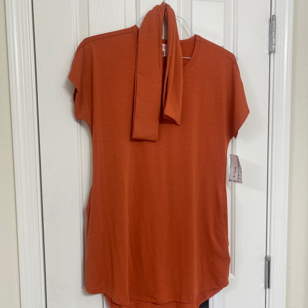 NWT LulaRoe Mitzi Top